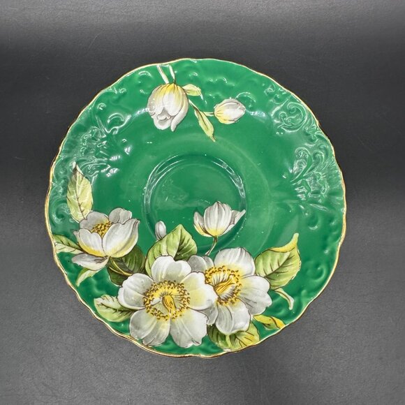 Vintage Aynsley England Saucer Plate Bone China Green Dogwood Floral Gold Trim - Picture 2 of 8